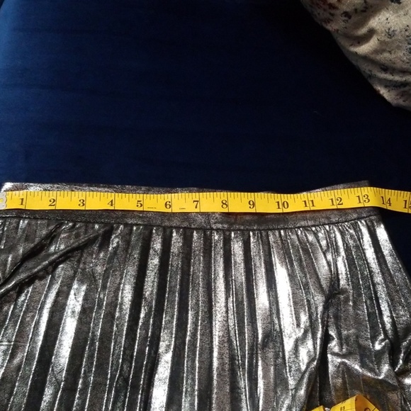 ZARA Metallic Pleated Midi Skirt - Picture 8 of 8